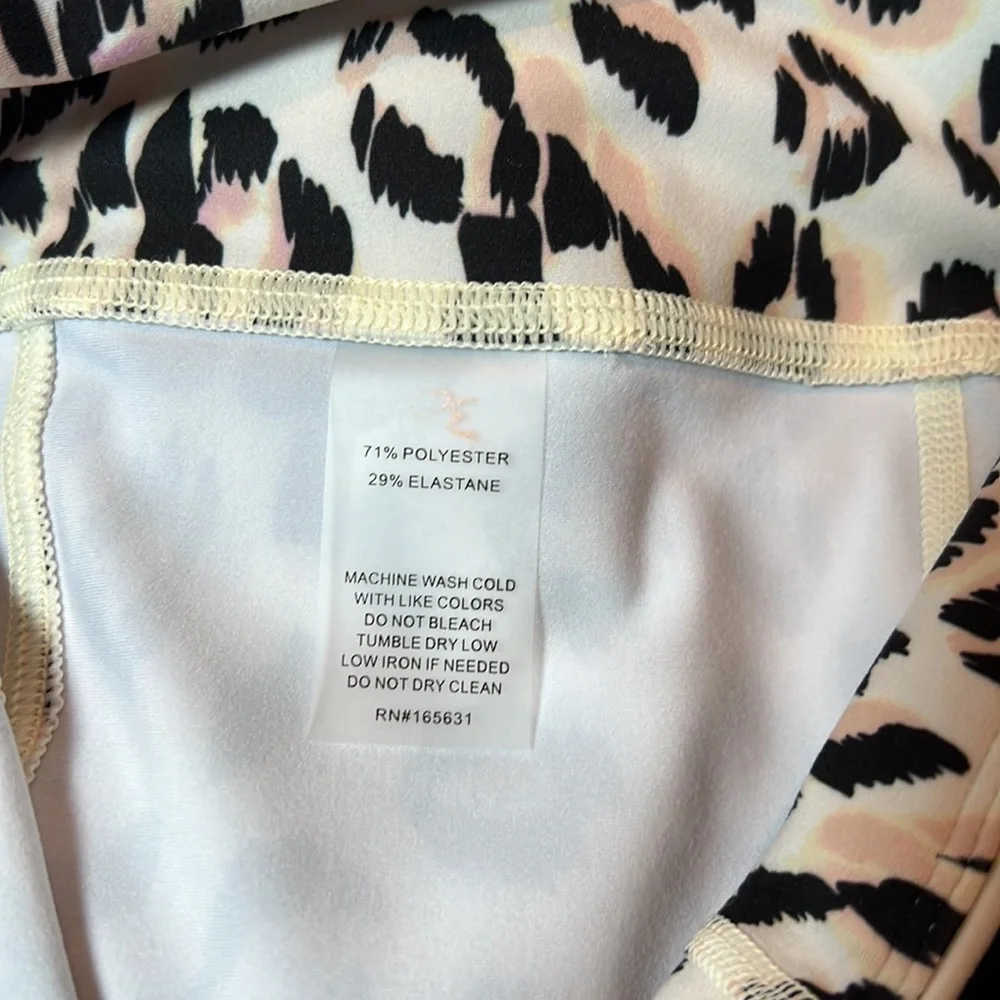 New Johnny Was Calme Endurance High Waist Legging Pockets 7/8 Cheetah Size Small - Picture 8 of 10